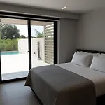 וילה Hesperian Luxury With Private Heated Pools חאניה