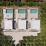 וילה Hesperian Luxury With Private Heated Pools חאניה