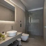 Hesperian Luxury With Private Heated Pools וילה *