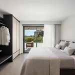 Hesperian Luxury With Private Heated Pools Villa *