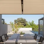 וילה Hesperian Luxury With Private Heated Pools *