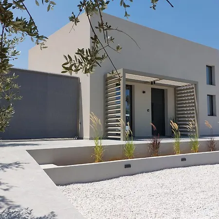 Hesperian Luxury With Private Heated Pools חאניה