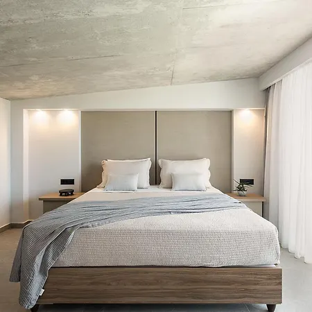 Hesperian Luxury With Private Heated Pools Villa *