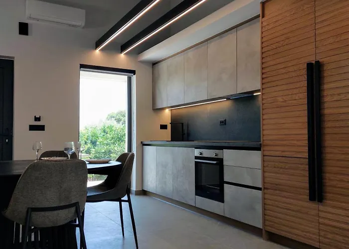 Hesperian Luxury Villa